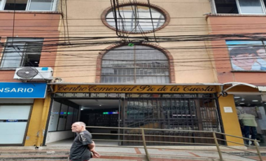 Se Vende Oficina -Piedecuesta Santander- Parque Principal