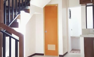 FOR SALE: 4-Door Apartment for Sale in San Andres Bukid, Manila
