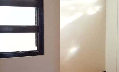 FOR SALE: 4-Door Apartment for Sale in San Andres Bukid, Manila