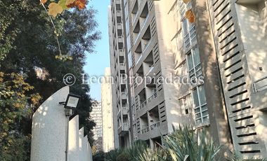 Leon Propiedades arrienda departamento en Macul, Santiago.