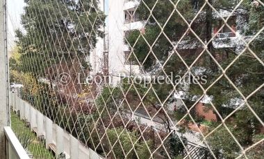 Leon Propiedades arrienda departamento en Macul, Santiago.