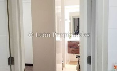 Leon Propiedades arrienda departamento en Macul, Santiago.