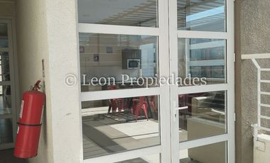 Leon Propiedades arrienda departamento en Macul, Santiago.