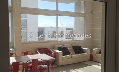 Leon Propiedades arrienda departamento en Macul, Santiago.