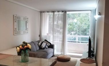 Leon Propiedades arrienda departamento en Macul, Santiago.