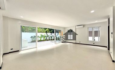 Brand New 6 Bedroom House in Maria Luisa for Sale