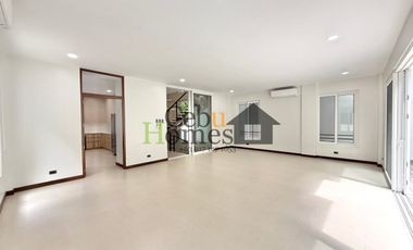 Brand New 6 Bedroom House in Maria Luisa for Sale