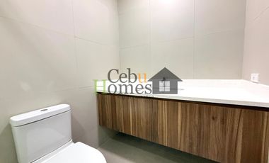 Brand New 6 Bedroom House in Maria Luisa for Sale