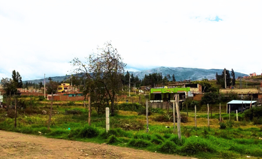 ¡Terreno Esquinero en Venta en el Norte de Riobamba!