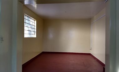 Venta de Céntrica casa para destino comercial