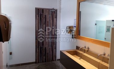 Edificio Comercial en Venta en Riomar