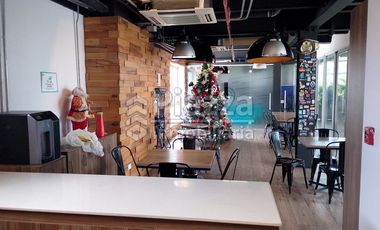 Edificio Comercial en Venta en Riomar