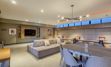 Departamento amueblado en Torre FIRST | Frente al Doctor Hospital