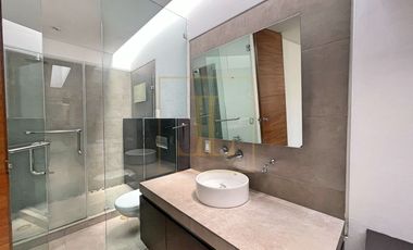 Casa en Renta en Condominio Monarca