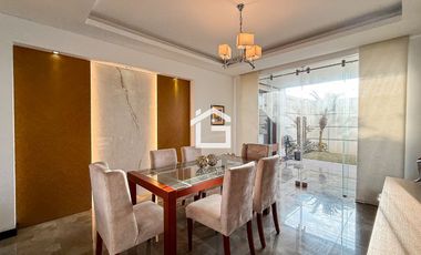 Casa de 4 Habitaciones en Venta en Urbanización Portal del Río – Machala