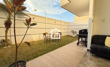Casa de 4 Habitaciones en Venta en Urbanización Portal del Río – Machala