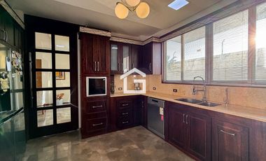 Casa de 4 Habitaciones en Venta en Urbanización Portal del Río – Machala