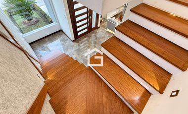 Casa de 4 Habitaciones en Venta en Urbanización Portal del Río – Machala