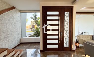 Casa de 4 Habitaciones en Venta en Urbanización Portal del Río – Machala