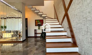 Casa de 4 Habitaciones en Venta en Urbanización Portal del Río – Machala