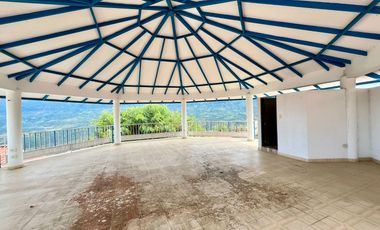CASA CAMPESTRE EN VENTA CONDOMINIO PARAISO CHINAUTA - CUNDINAMRCA