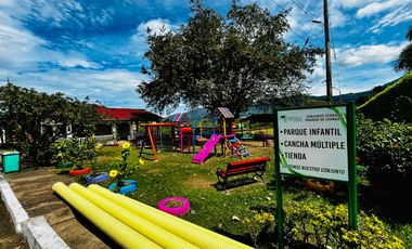 CASA CAMPESTRE EN VENTA CONDOMINIO PARAISO CHINAUTA - CUNDINAMRCA