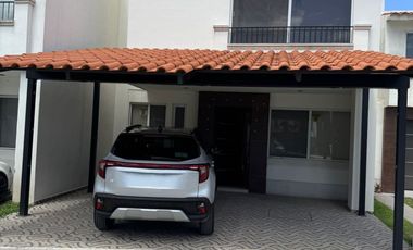 CASA EN RENTA PUERTA DE PIEDRA S.L.P. EN PRIVADA