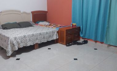 Santa Cruz del Valle Tlajomulco casa en venta amplia en esquina