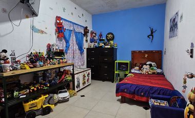 Santa Cruz del Valle Tlajomulco casa en venta amplia en esquina