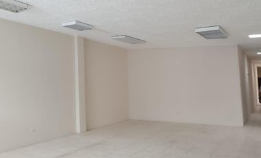 RENTO CASA PARA EMPRESA