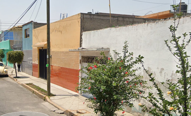 Casa en venta en Calle 17, col. Estado de México, Nezahualcóyotl, Edo. de México