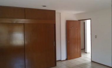 CASA EN VENTA EN EN SAN JERONIMO