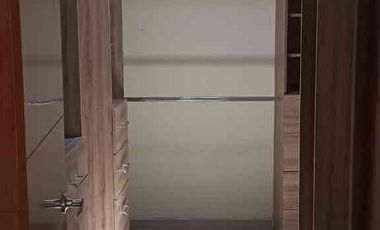 RENTO CASA SEMI AMUEBLADA