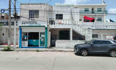 PROPIEDAD EN VENTA EN ESQUINA EN EL CENTRO DE PLAYA DEL CARMEN