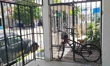 PROPIEDAD EN VENTA EN ESQUINA EN EL CENTRO DE PLAYA DEL CARMEN