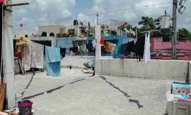 PROPIEDAD EN VENTA EN ESQUINA EN EL CENTRO DE PLAYA DEL CARMEN