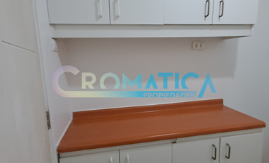 Se arrienda cómoda casa esquina con excelente conectividad y potencial comercial.