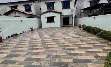 Alquiler de casa en Urbanización Terranostra