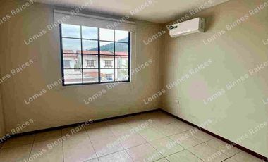 Alquiler de casa en Urbanización Terranostra