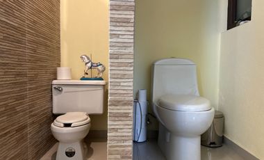 Exclusiva Finca en Venta con Elegante Diseño Mexicano y Caballerizas. Amueblada