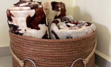 Exclusiva Finca en Venta con Elegante Diseño Mexicano y Caballerizas. Amueblada