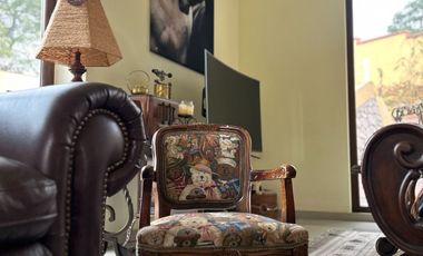 Exclusiva Finca en Venta con Elegante Diseño Mexicano y Caballerizas. Amueblada