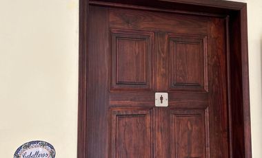 Exclusiva Finca en Venta con Elegante Diseño Mexicano y Caballerizas. Amueblada