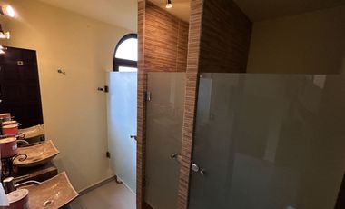 Exclusiva Finca en Venta con Elegante Diseño Mexicano y Caballerizas. Amueblada