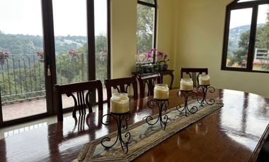 Exclusiva Finca en Venta con Elegante Diseño Mexicano y Caballerizas. Amueblada