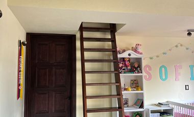 Exclusiva Finca en Venta con Elegante Diseño Mexicano y Caballerizas. Amueblada