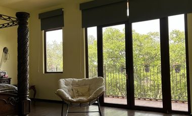 Exclusiva Finca en Venta con Elegante Diseño Mexicano y Caballerizas. Amueblada