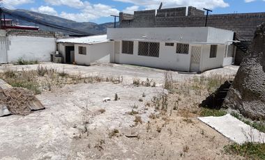 CASA EN VENTA  CON TERRENO SUR DE QUITO