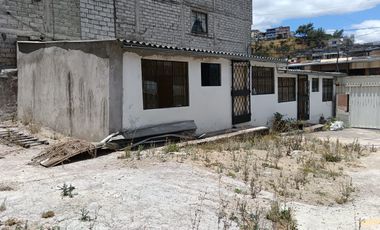 CASA EN VENTA  CON TERRENO SUR DE QUITO