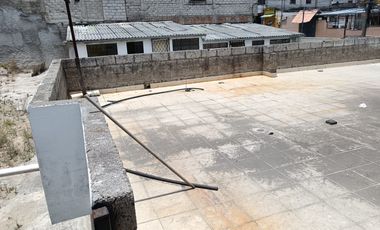 CASA EN VENTA  CON TERRENO SUR DE QUITO